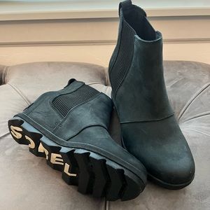 Sorel wedge booties